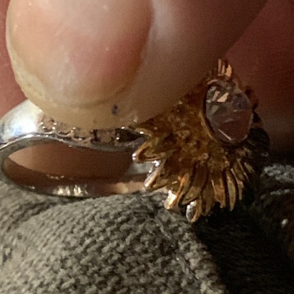 New- 925 sterling silver flower ring very unique - Picture 4 of 4